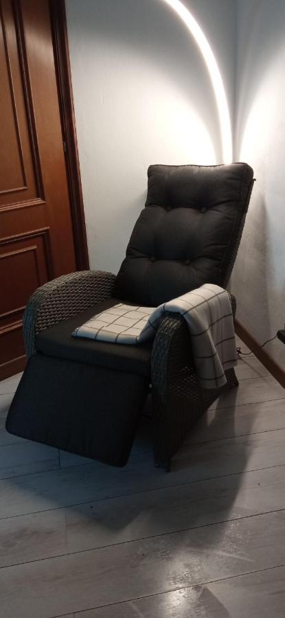 Interno 12 Apartment แวร์เชลลี ภายนอก รูปภาพ